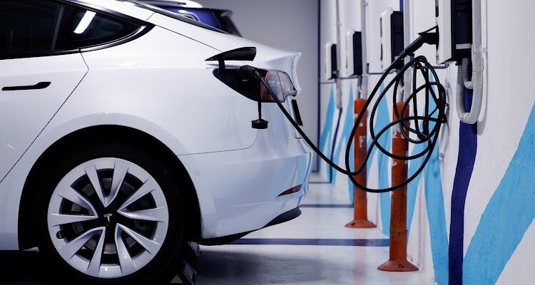 Embracing Electric Vehicles in Your Business Electric Vehicles