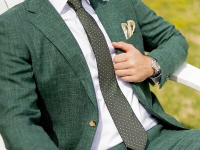 3 Tips For Staying Cool While Wearing A Suit This Summer