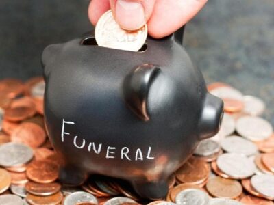4 Ways to Save Money When Planning a Funeral
