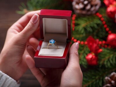 5 Benefits of Creating a Custom Engagement Ring