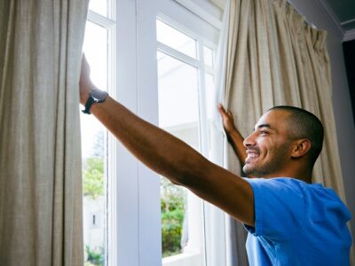 Advantages of Having Insulated Curtains in a House