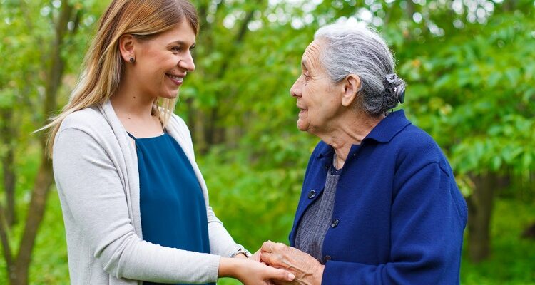 Communicating With a Loved One Who Has Dementia