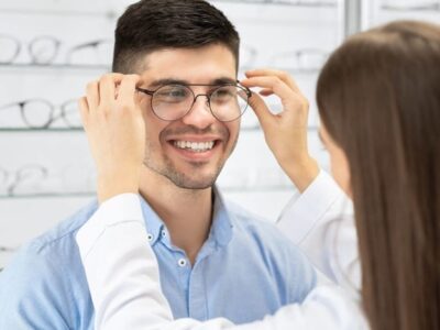 Buying screen glasses may be the solution to headaches and eye strain!