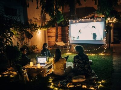 DIY Outdoor Movie Video Projector Screen